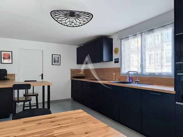 Proche centre ville et verdun,duplex ,3 chambres ,2 sde,2 parkings sécurisés
