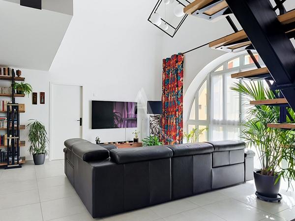 Proche centre ville et verdun,duplex ,3 chambres ,2 sde,2 parkings sécurisés