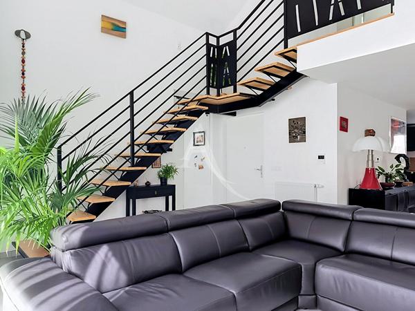 Proche centre ville et verdun,duplex ,3 chambres ,2 sde,2 parkings sécurisés