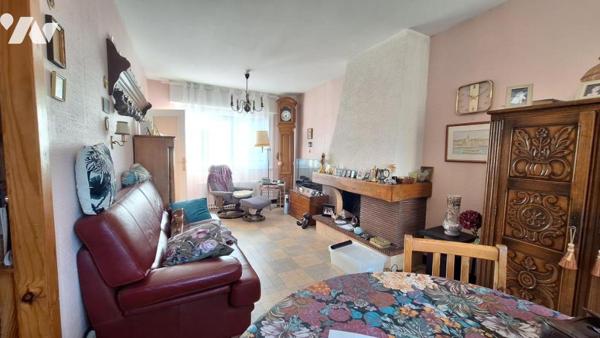 Arras, proximité commerces et Ecoles, maison d'angle en bon état