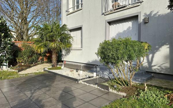 Appartement à vendre    3 pièces •  Le Raincy