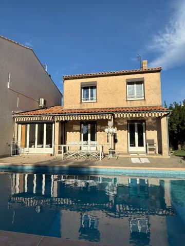 Maison 5 chambres avec piscine en plein centre-ville de La Crau