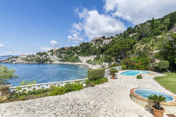 Vente Maison de maître Cap-d'Ail 12 Pièces 390 m²