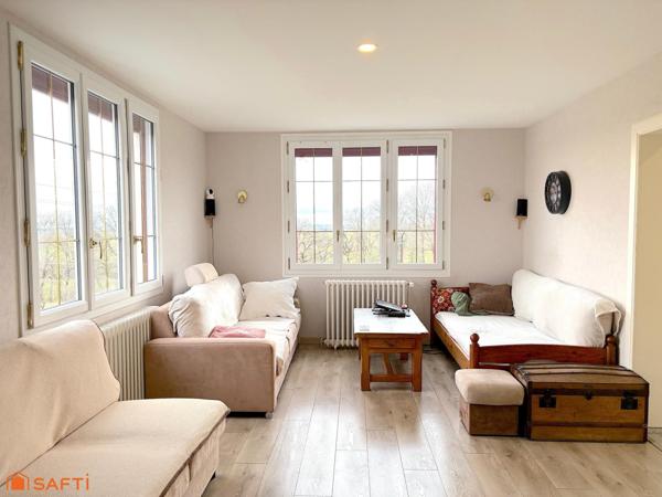 Magnifique maison avec grange et vaste terrain