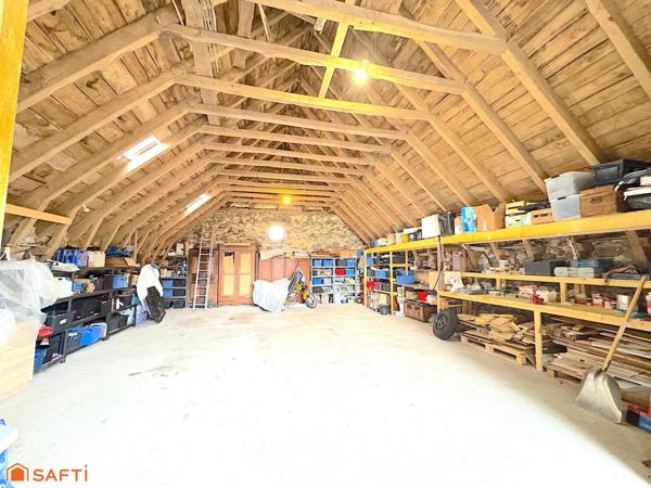 Magnifique maison avec grange et vaste terrain