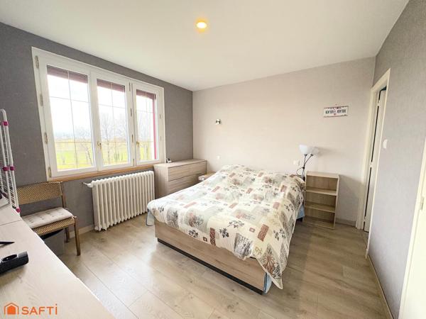 Magnifique maison avec grange et vaste terrain