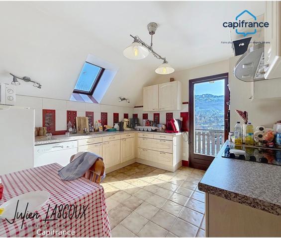 Grande Maison à VILLARD-DE-LANS – Idéale Famille, Résidence Secondaire ou Projet Touristique