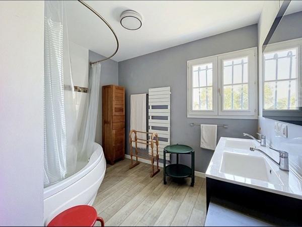 Maison à vendre 741 240 € Pessac 6 p 169 m² DPE D