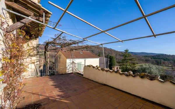 Maison à vendre    7 pièces • 170,79 m2 Ongles