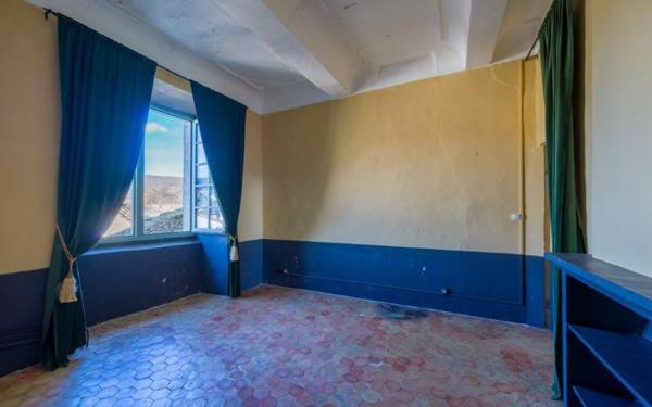 Maison à vendre    7 pièces • 170,79 m2 Ongles