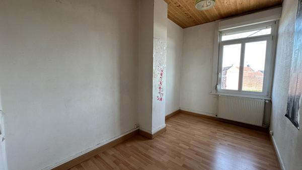 Maison semi mitoyenne avec jardin et garage