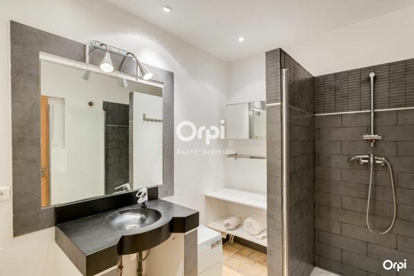 Maison à vendre    10 pièces • 376 m2 Marseille 11