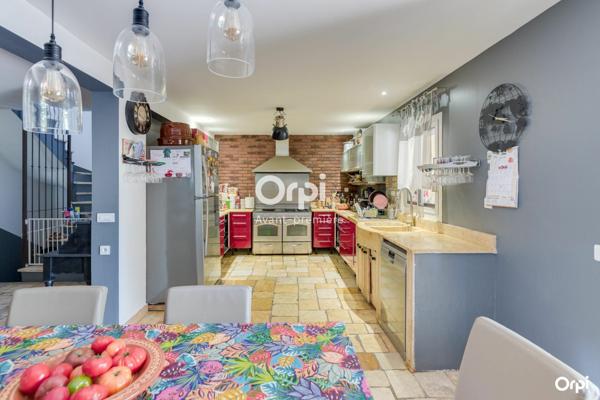 Maison à vendre    10 pièces • 376 m2 Marseille 11