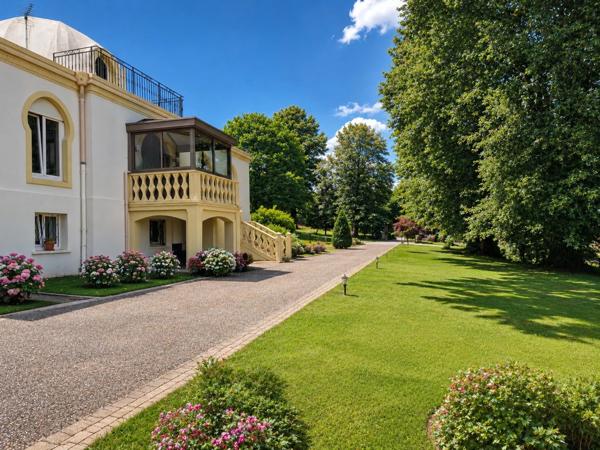 Propriete à vendre 9 pièces MIRECOURT (88) PROPRIÉTÉ D'EXCEPTION avec PISCINE sur TERRAIN clos et arboré de + de 6.500 m2