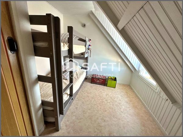 A 10mn à pied de la mer, maison avec jardin