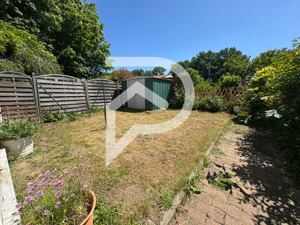 À Vendre, Maison familiale à étage avec jardin, véranda et garage