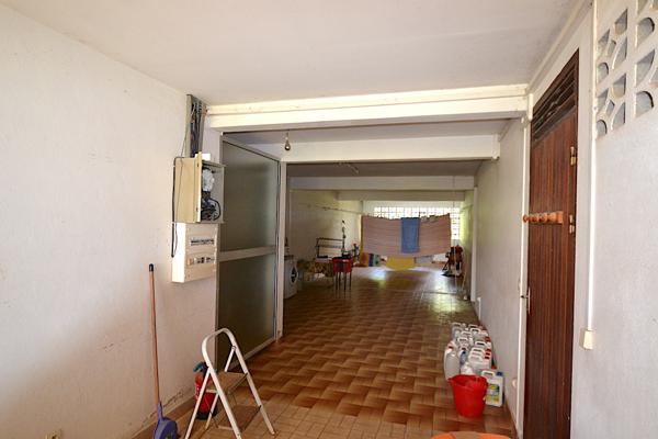 Gosier (97190) Propriété de 28270m2 avec maison à rénover