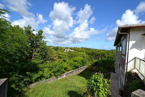 Gosier (97190) Propriété de 28270m2 avec maison à rénover