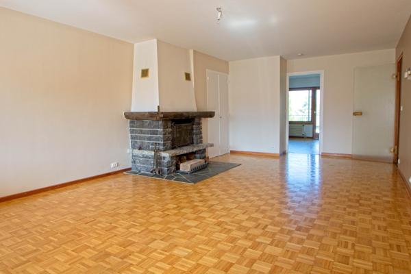 Appartement T4 de 104 m² avec garage au calme