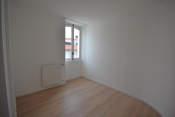 Location appartement 3 pièce(s) 78 m²
