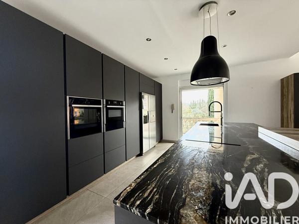 Maison à vendre 8 pièces 271 m² Gardanne