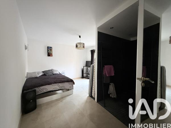 Maison à vendre 8 pièces 271 m² Gardanne