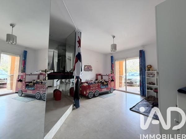Maison à vendre 8 pièces 271 m² Gardanne