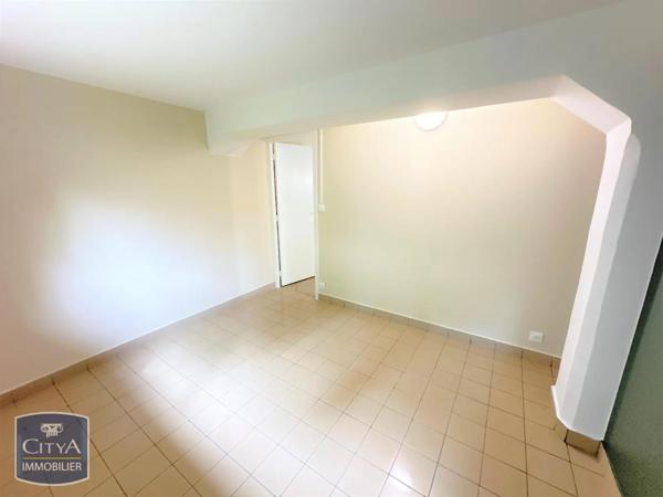 Appartement à louer 3 pièces 86.2m² Chivy-lès-Étouvelles (02000)