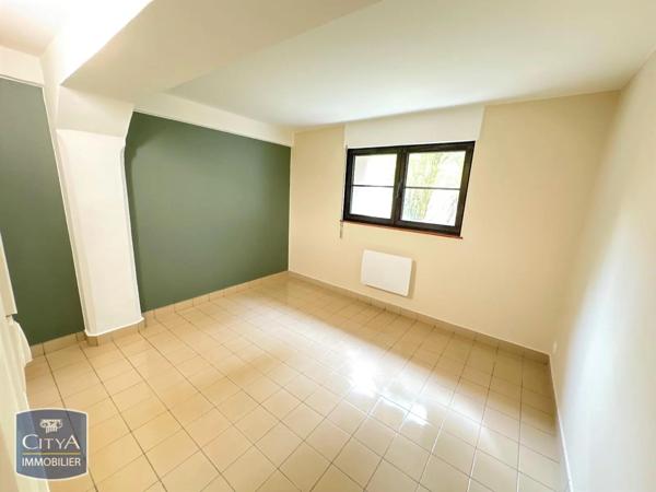 Appartement à louer 3 pièces 86.2m² Chivy-lès-Étouvelles (02000)
