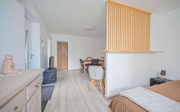 Appartement à vendre    1 pièce • 28,84 m2 Les Lilas