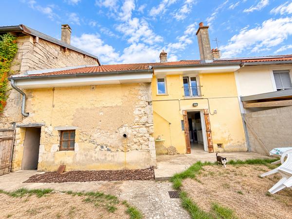 Maison de plus de 119m2- Roches Bettaincourt, 3 chambres, terrain, garage