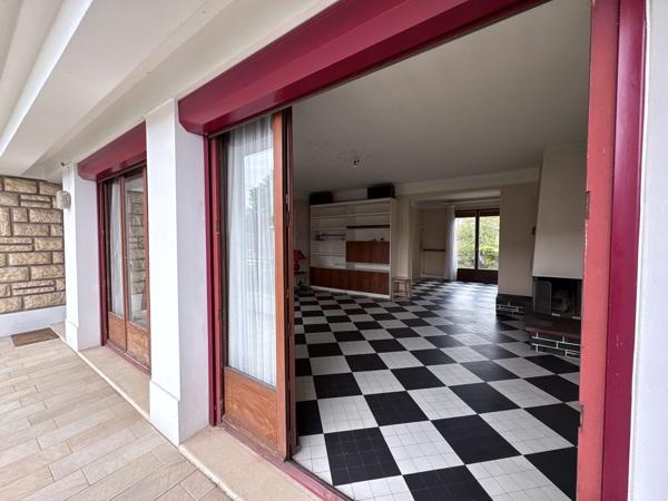 À vendre - Maison individuelle, 6 pièces située à Athis-Mons (91200)