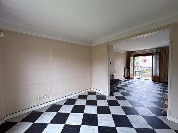 À vendre - Maison individuelle, 6 pièces située à Athis-Mons (91200)