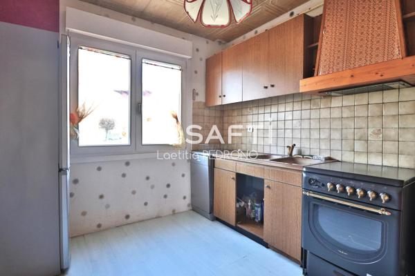 Appartement avec jardin, cave et garage