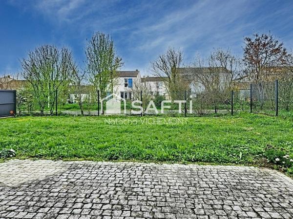 Maison récente 3 chambres de plain-pied à deux pas des commerces!