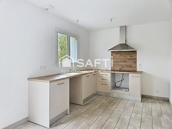 Maison récente 3 chambres de plain-pied à deux pas des commerces!