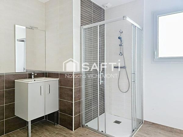 Maison récente 3 chambres de plain-pied à deux pas des commerces!