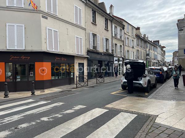 Vente
                Appartement43,9 m² - 2 Pièces -
                    LAGNY SUR MARNE (77400)