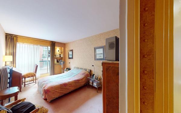 Appartement à vendre    2 pièces • 62,52 m2 Paris 16