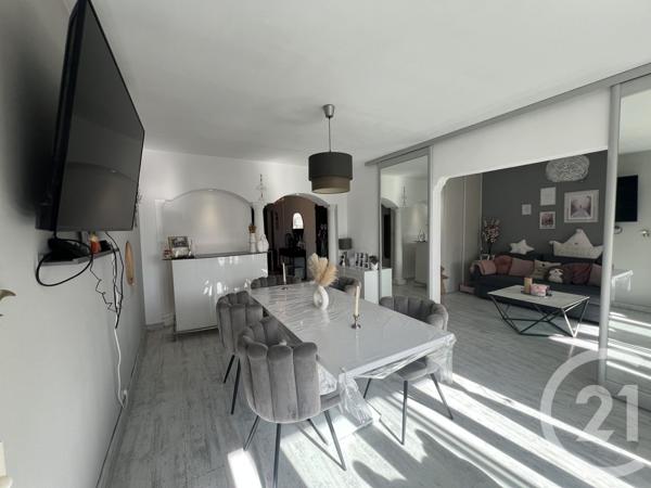 Appartement F4 à vendre  4 pièces - 72,35 m2 COGOLIN - 83