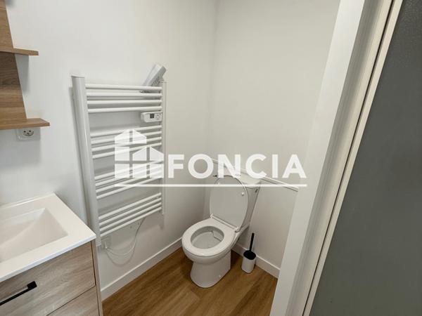 Location Studio meublé 20.3 m² - 138 RUE DE PONT L'ABBE Quimper 29000