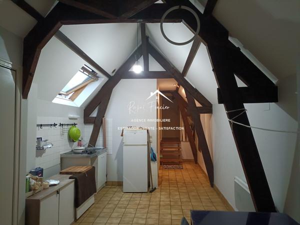 Bien situé, dans un quartier recherché, proche de la gare