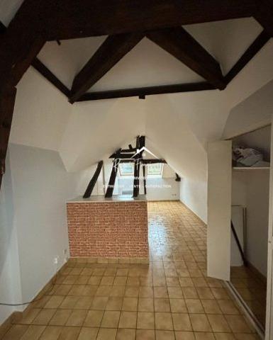 Bien situé, dans un quartier recherché, proche de la gare