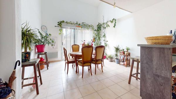 A VENDRE - Toulouse Croix Daurade - Appartement T3 duplex, dernier etage, balcon et parking