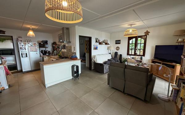 Maison à vendre    4 pièces •  Saint-Joseph