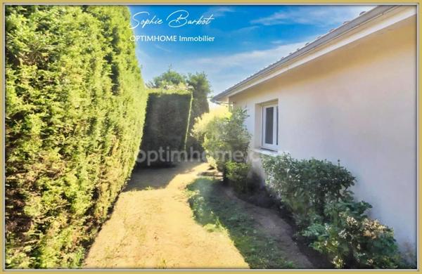 GUJAN MESTRAS Centre Ville - bureau 15.5m² libre à louer meublé - toute activité possible