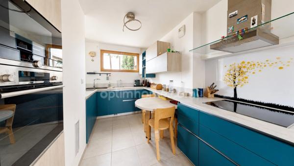 AUBERVILLIERS (93) - FRONT POPULAIRE - 5 PIECES - 3 CHAMBRES - 110M2 - BEAUX VOLUMES - LUMINEUX - ETAGE ELEVE - VUE DEGAGEE - TERRASSE - BALCON - LIGNE 12 - CAVE - PARKING -