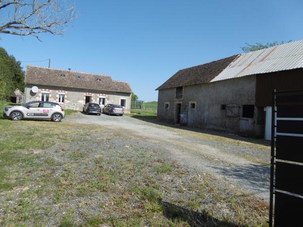 fermette dans hameau isolé . 112 m2 3 ch. terrain de 2500 m2