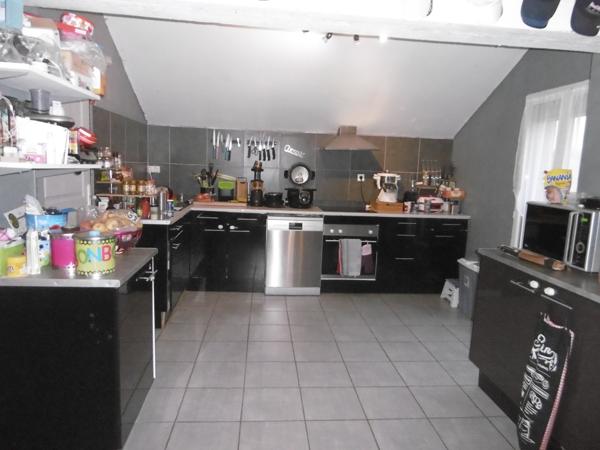 fermette dans hameau isolé . 112 m2 3 ch. terrain de 2500 m2