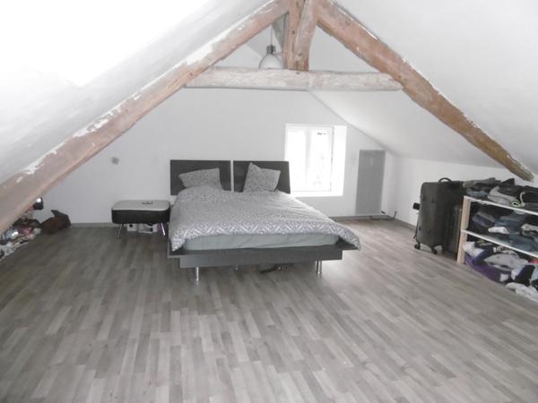 fermette dans hameau isolé . 112 m2 3 ch. terrain de 2500 m2